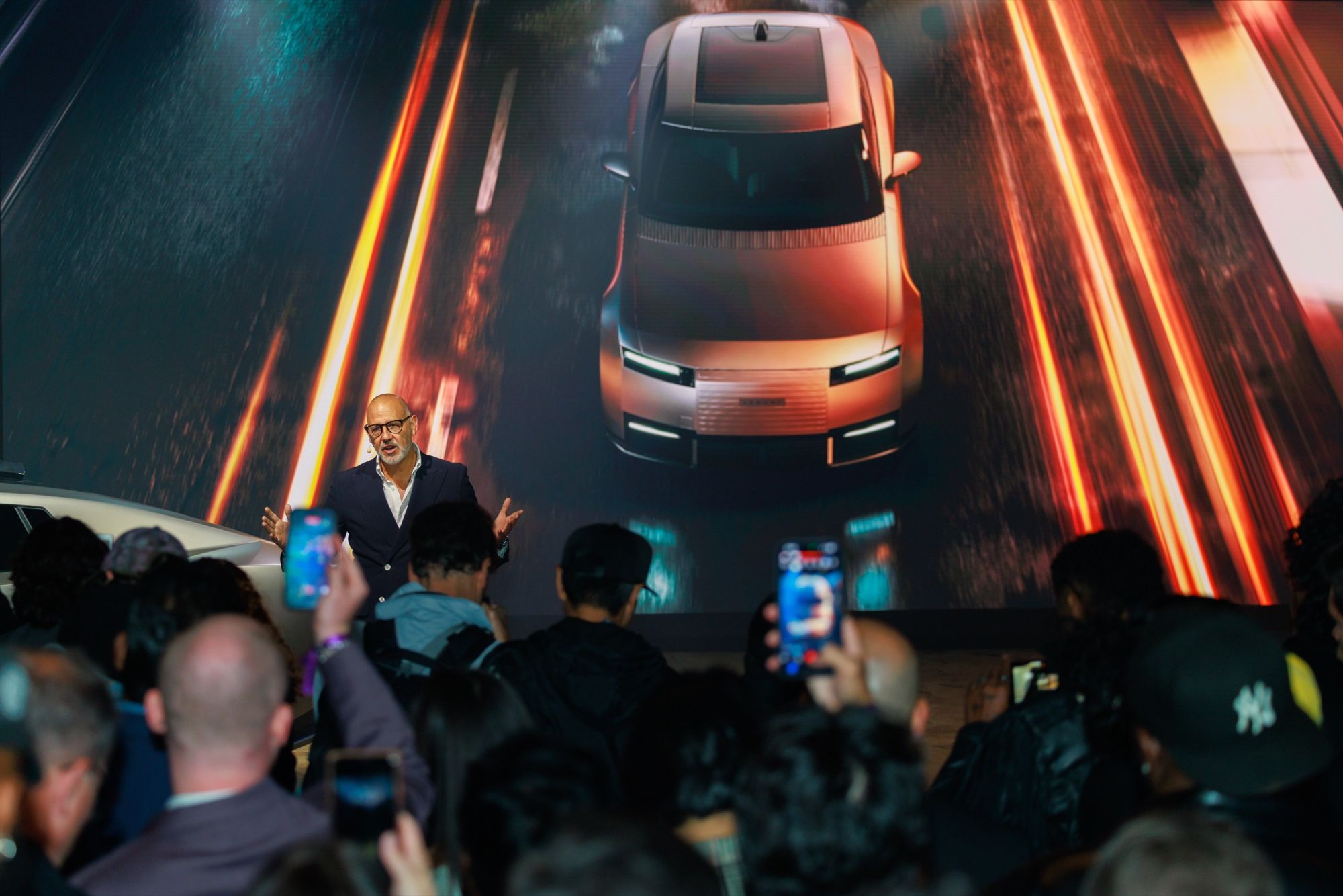 Jaguar läutet seine elektrische Ära mit dem Type 01 ein Modernste Technologie und eine Launchveranstaltung mit Florence Pugh, Sienna Spiera, Karl-Anthony Towns und dem Rapper Kano | Image 637768