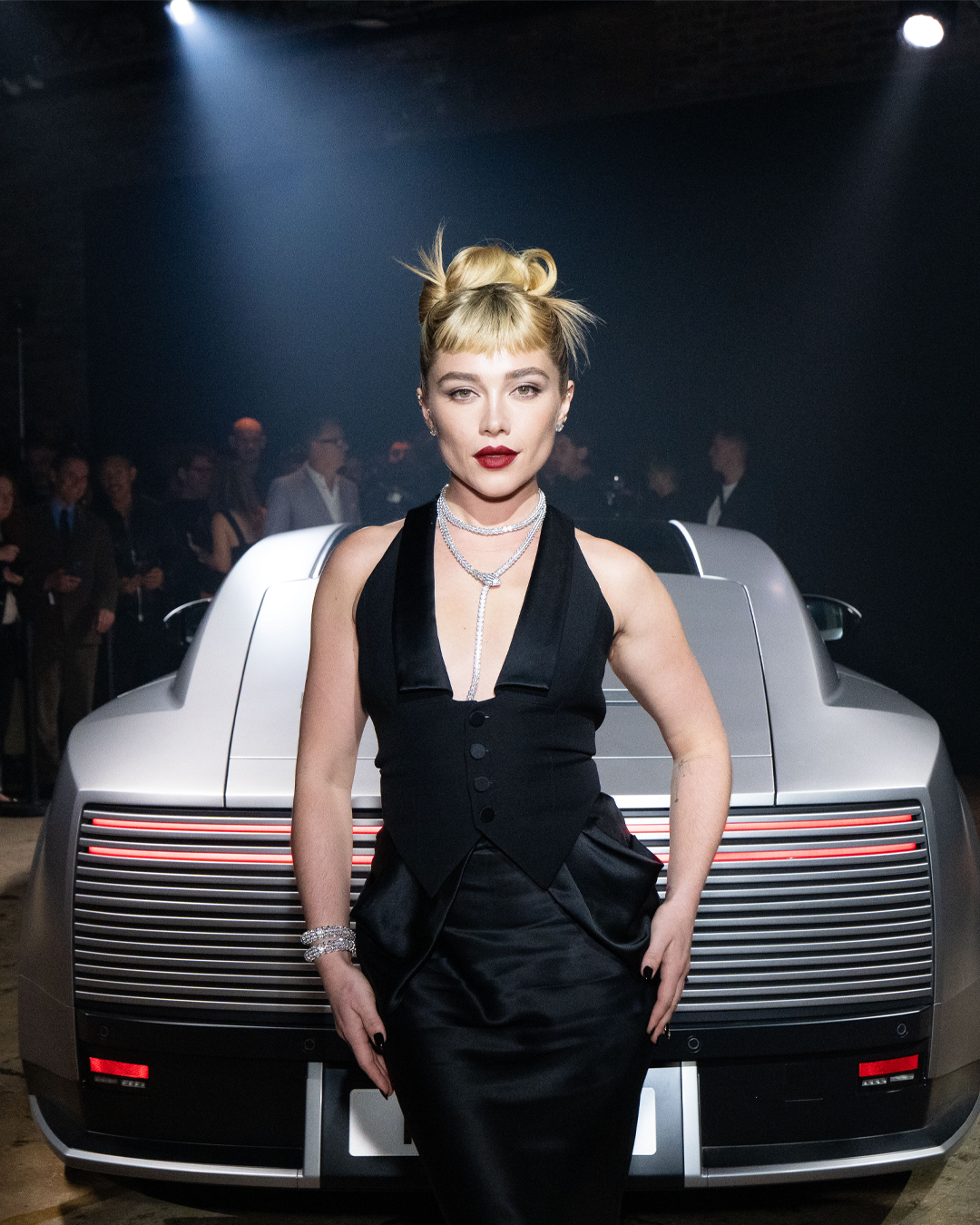 Jaguar läutet seine elektrische Ära mit dem Type 01 ein Modernste Technologie und eine Launchveranstaltung mit Florence Pugh, Sienna Spiera, Karl-Anthony Towns und dem Rapper Kano