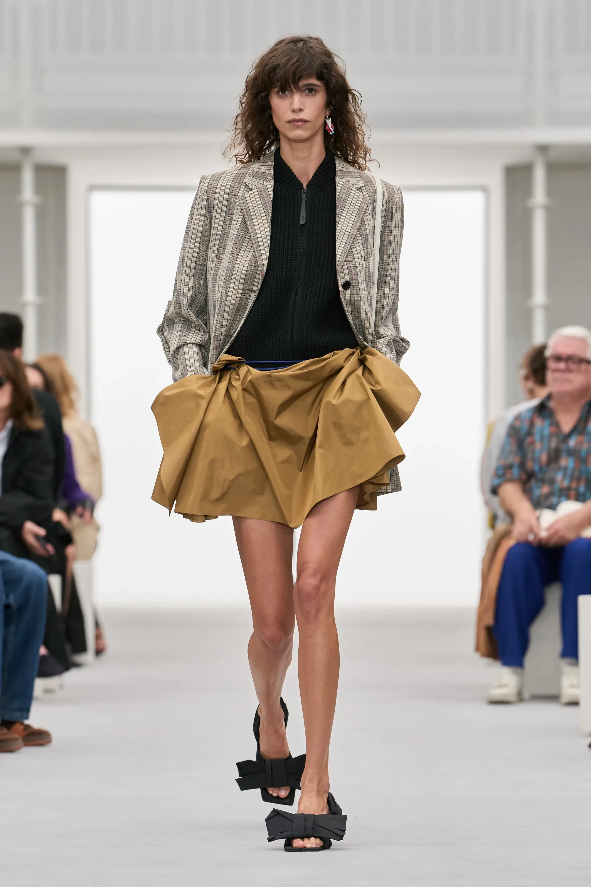 5 trend chiave della Paris Fashion Week SS27 Women's Cosa indosseremo la prossima estate, secondo la moda della Ville Lumière | Image 637974