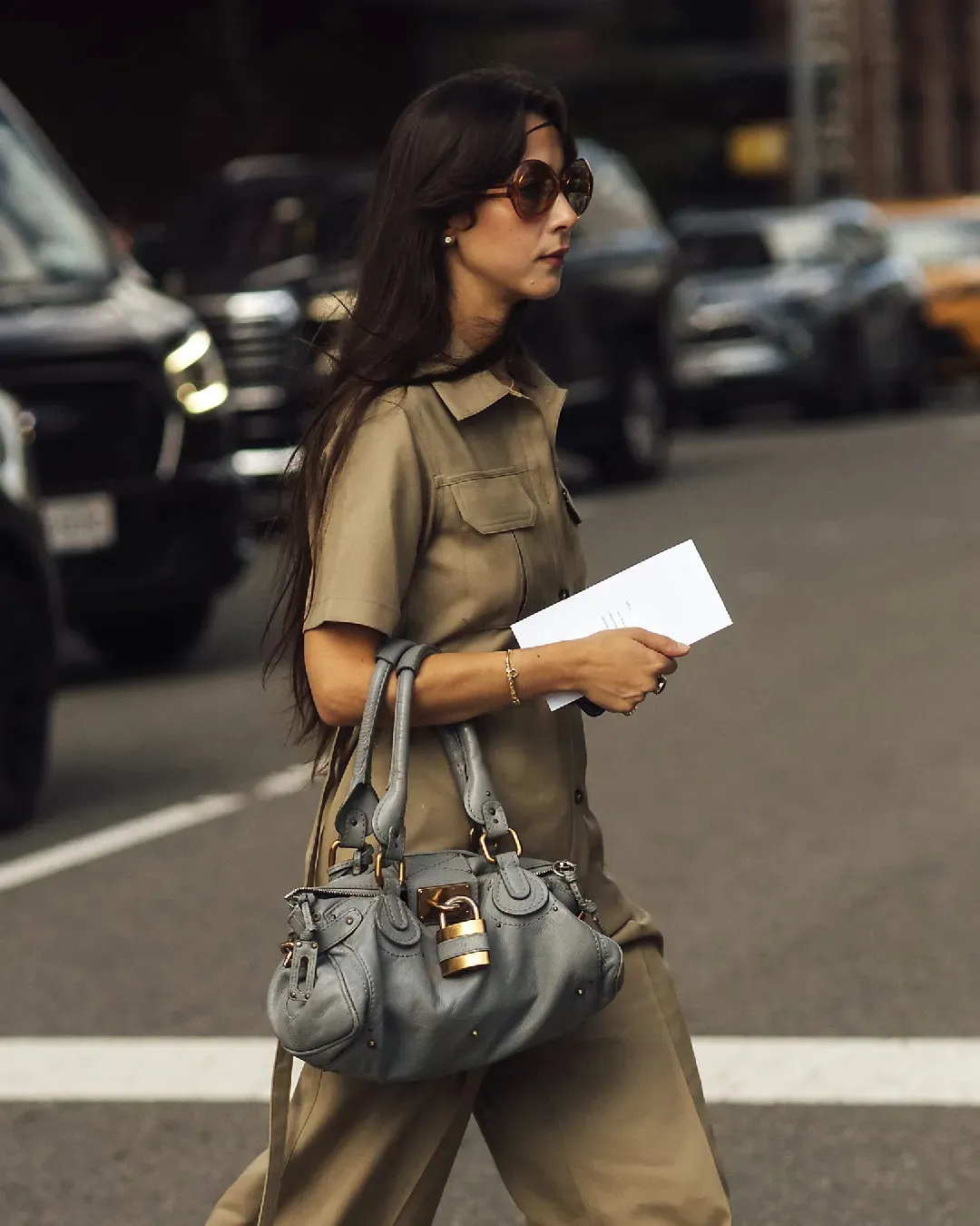 Queste sono le borse di seconda mano che valgono di più nel 2026 La Chloé Paddington ha registrato un aumento delle ricerche del 610%, ma la vera protagonista del second-hand è Chanel