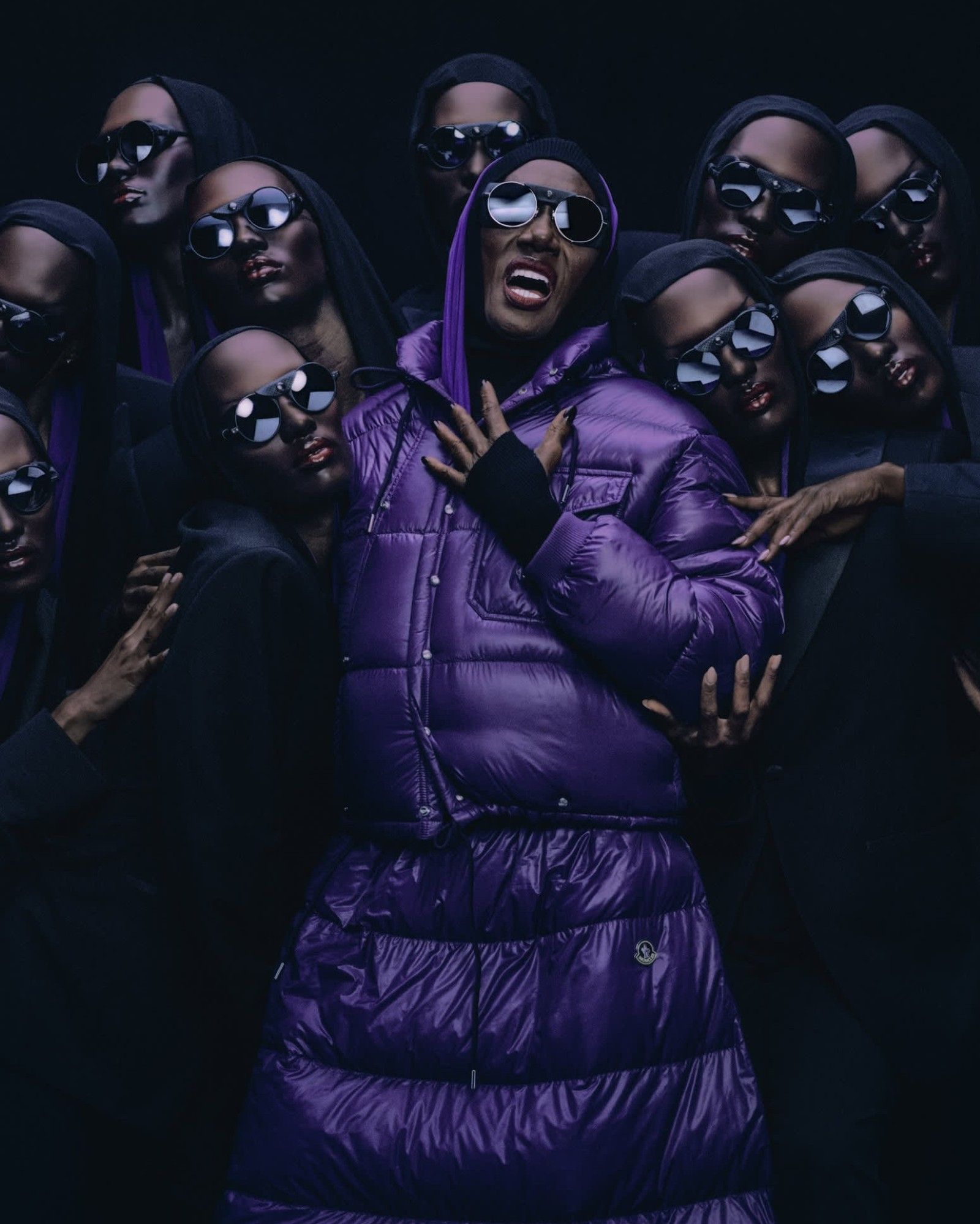 Moncler riunisce tre leggende della musica per la campagna Re/Icons Dalle vette al palcoscenico