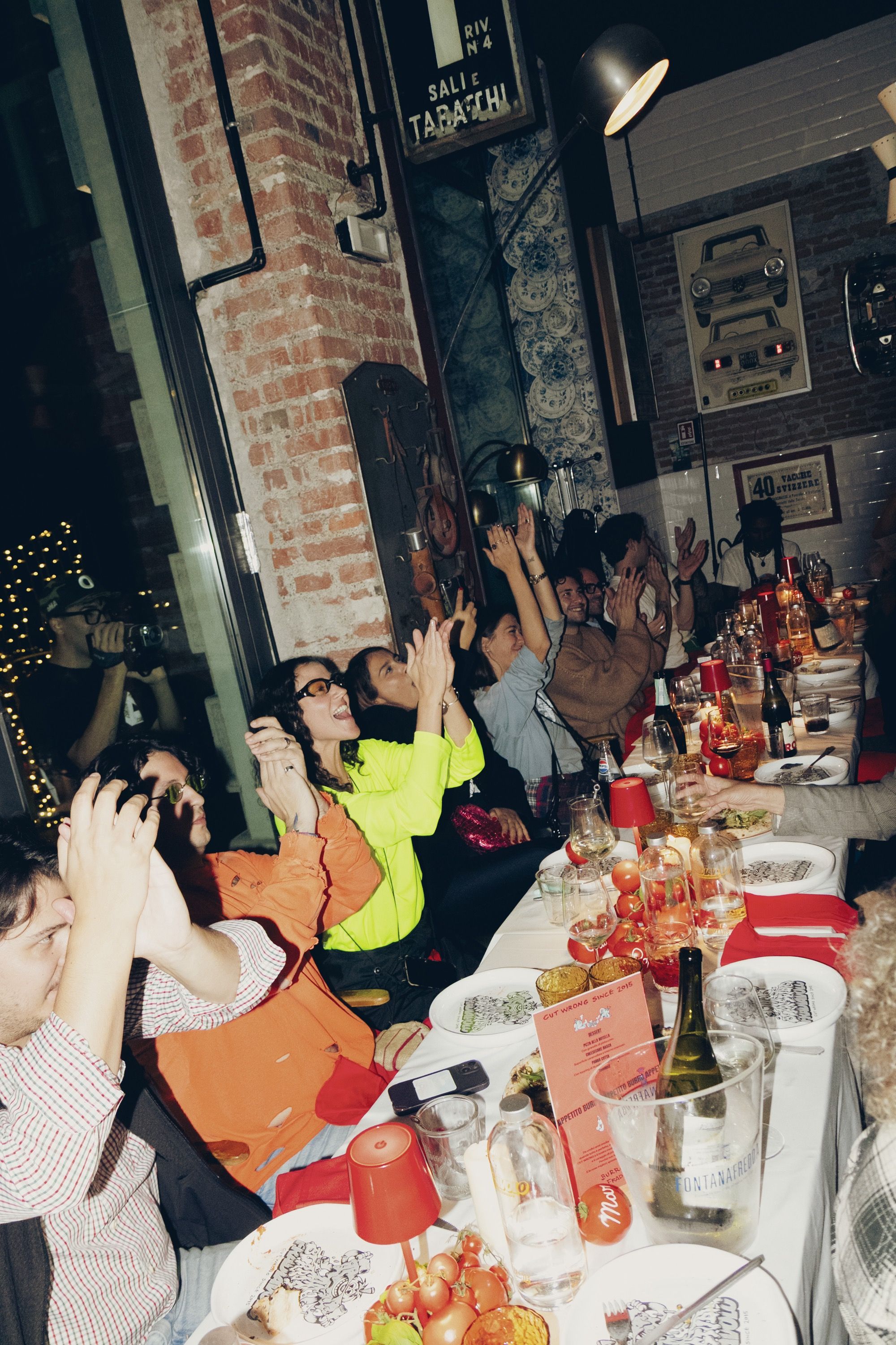 Burro Studio ha compiuto undici anni ma continua a odiare le regole Per l'anniversario ha realizzato una pizza speciale insieme a Fradiavolo Milano