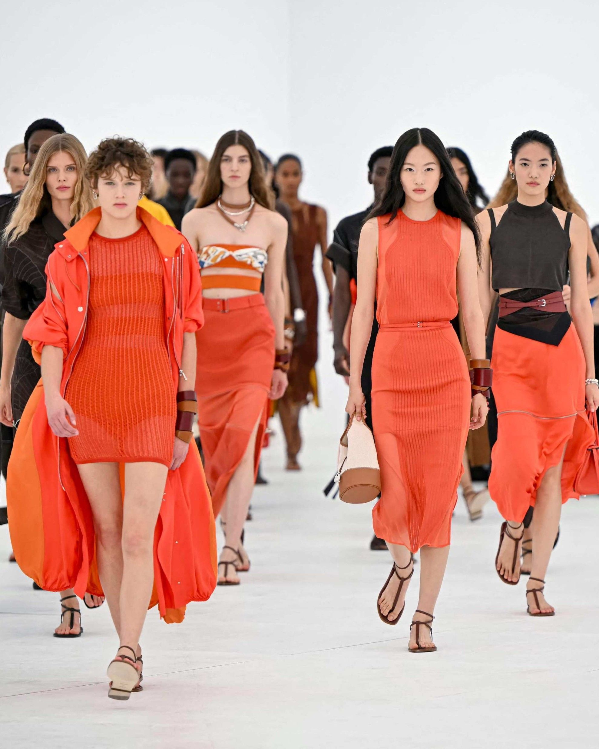 La crisi del lusso sta colpendo anche Hermès La crescita degli ultimi mesi è pocosotto le attese, ma il problema sono le azioni