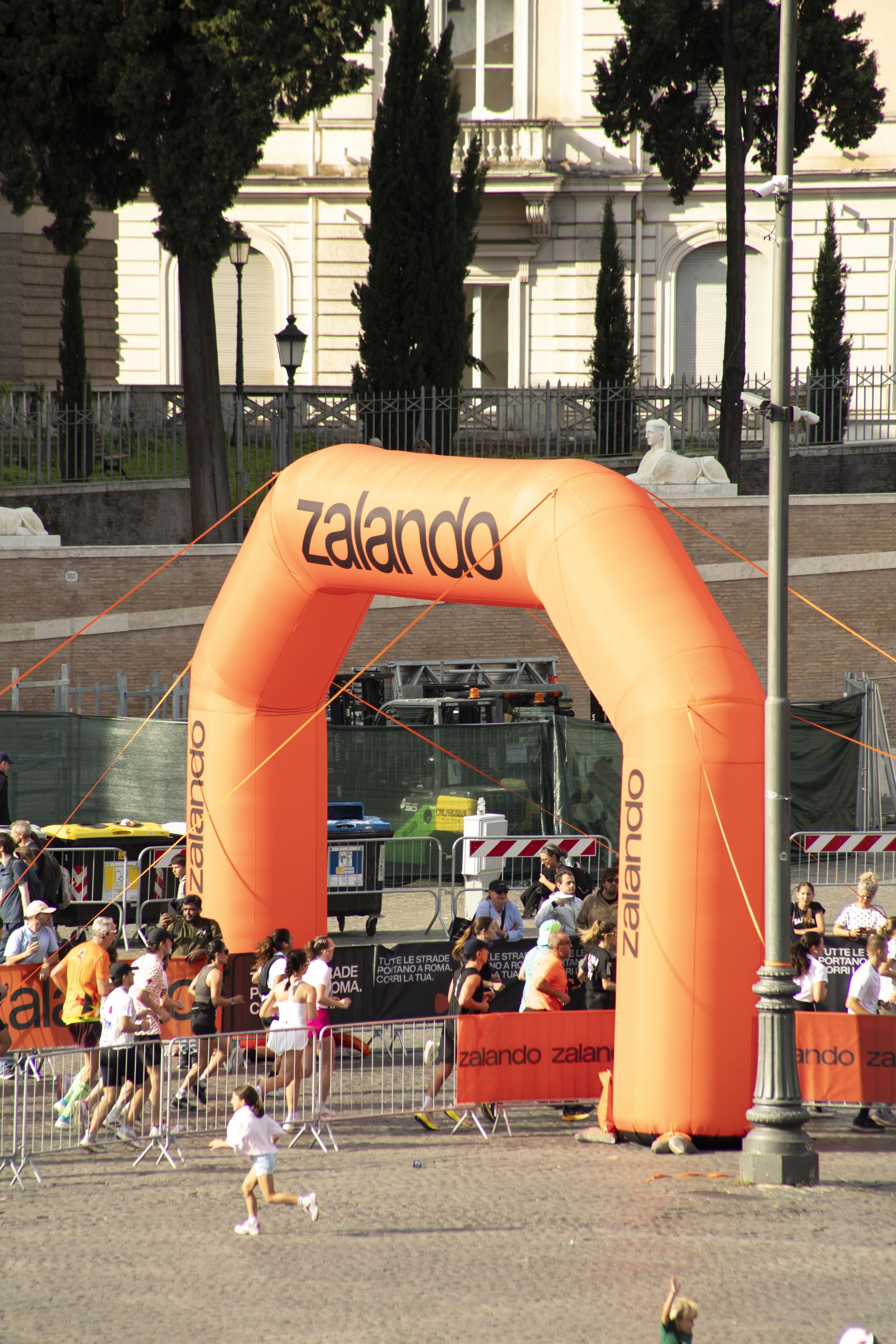 Cosa spinge una persona che non ha mai fatto sport a correre la mezza maratona di Roma? Tutta colpa (o merito) di Zalando