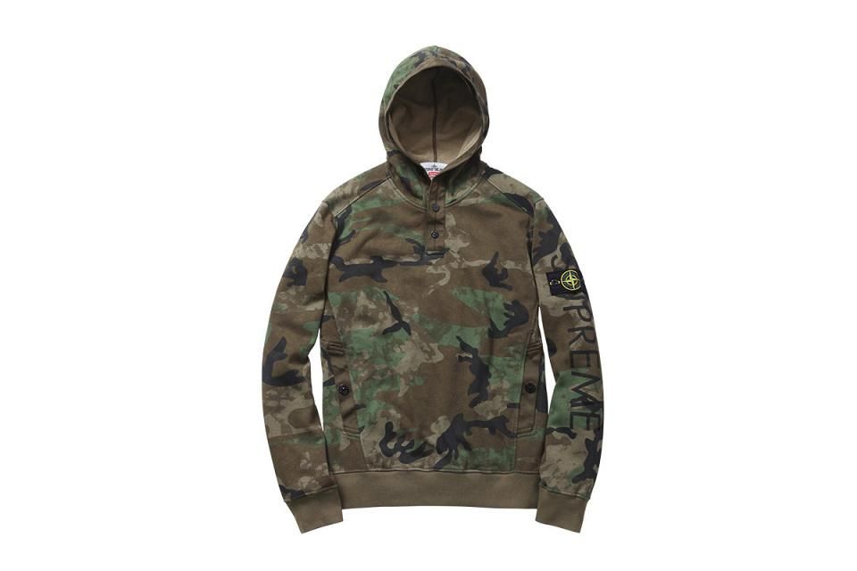 Supreme× Stone Island Camo Backpack Supreme Stone Island Camo Backpack (SS19) - $298